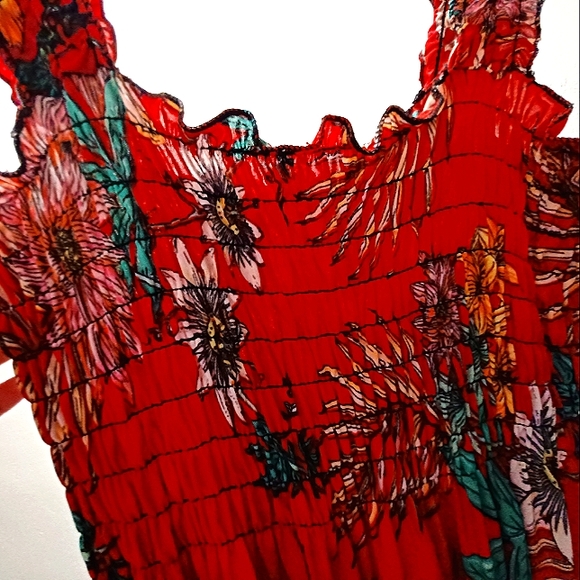 Stretchy Floral Sundress NWOT - Picture 3 of 5